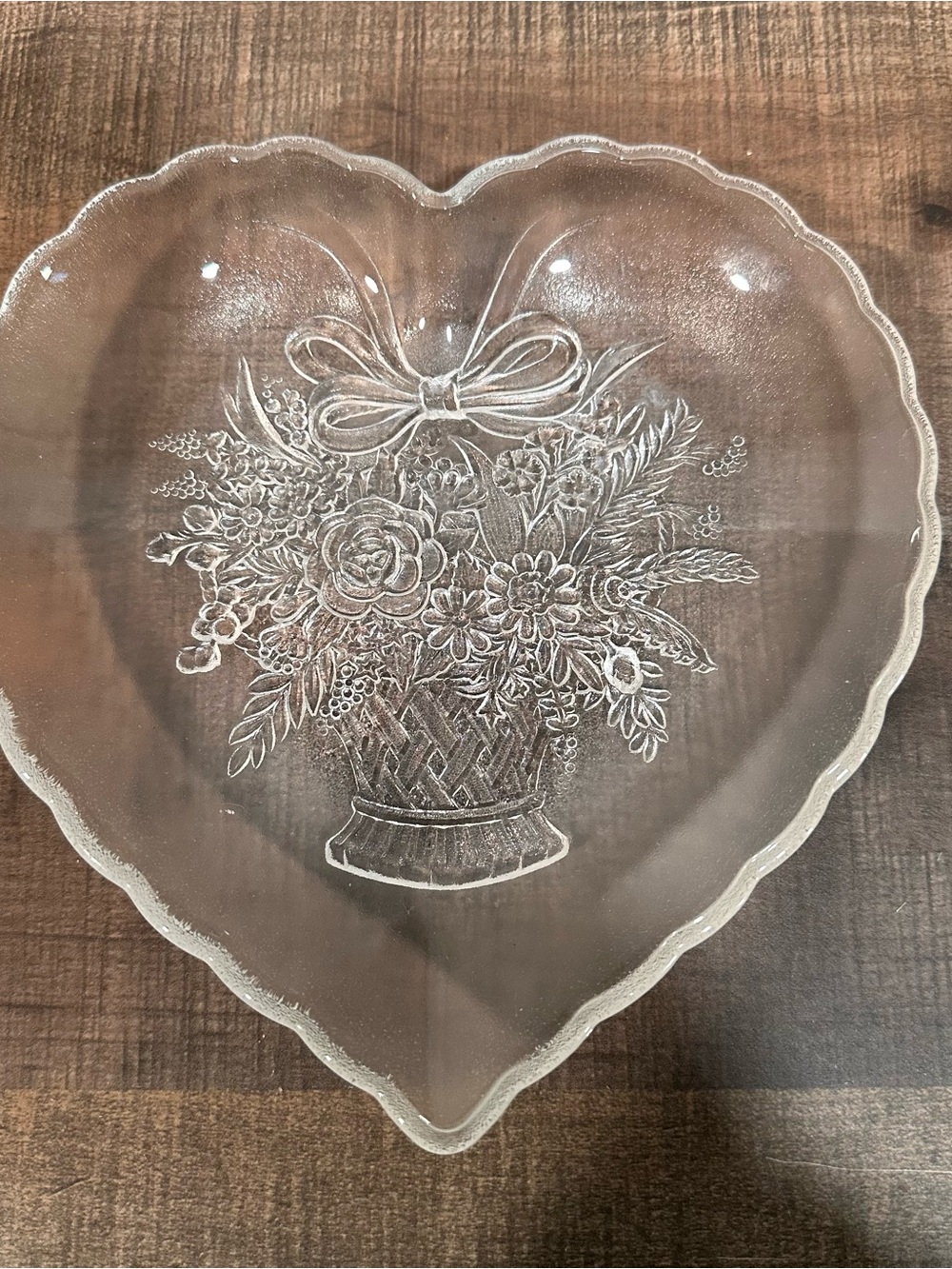 Mikasa Crystal Endearment Heart Plate